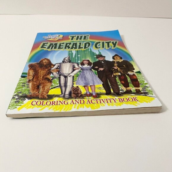 The Wizard of Oz The Emerald City Coloring and Activity Book - Picture 3 of 16